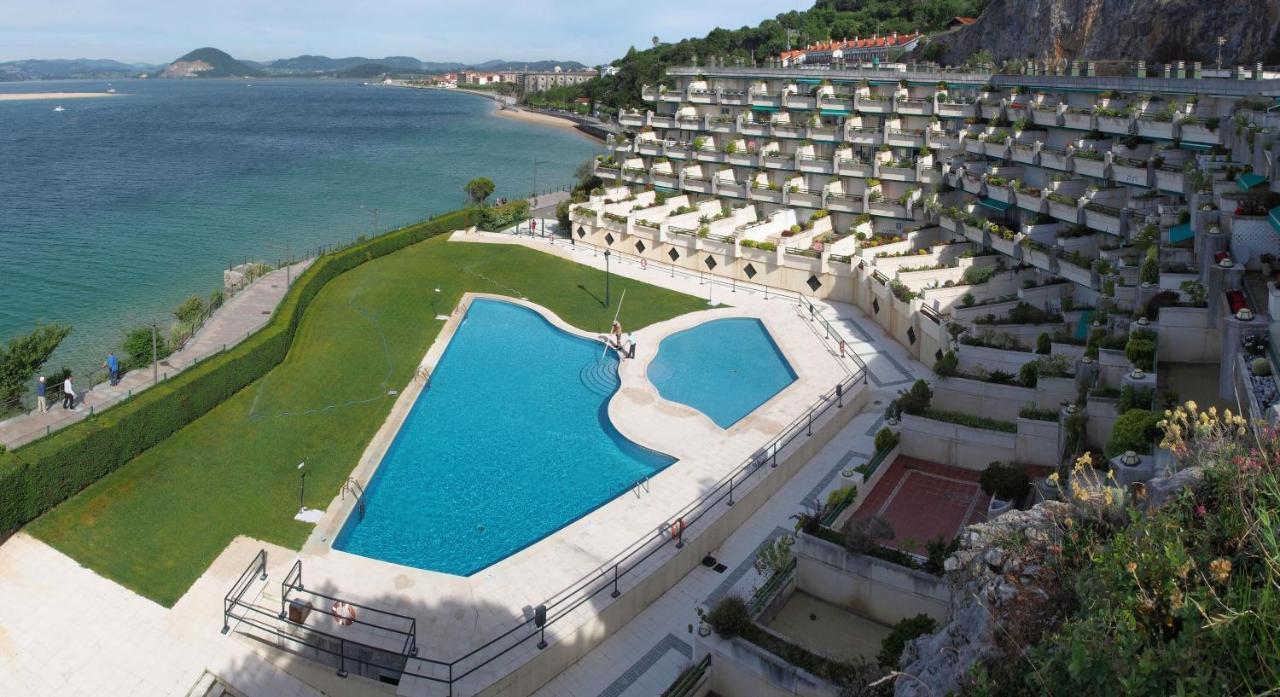 Vistamar. Primera Linea. Bahia De Santona Apartment Luaran gambar