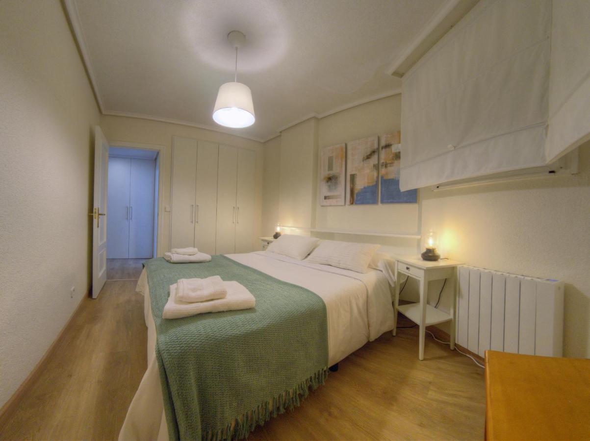 Vistamar. Primera Linea. Bahia De Santona Apartment Luaran gambar